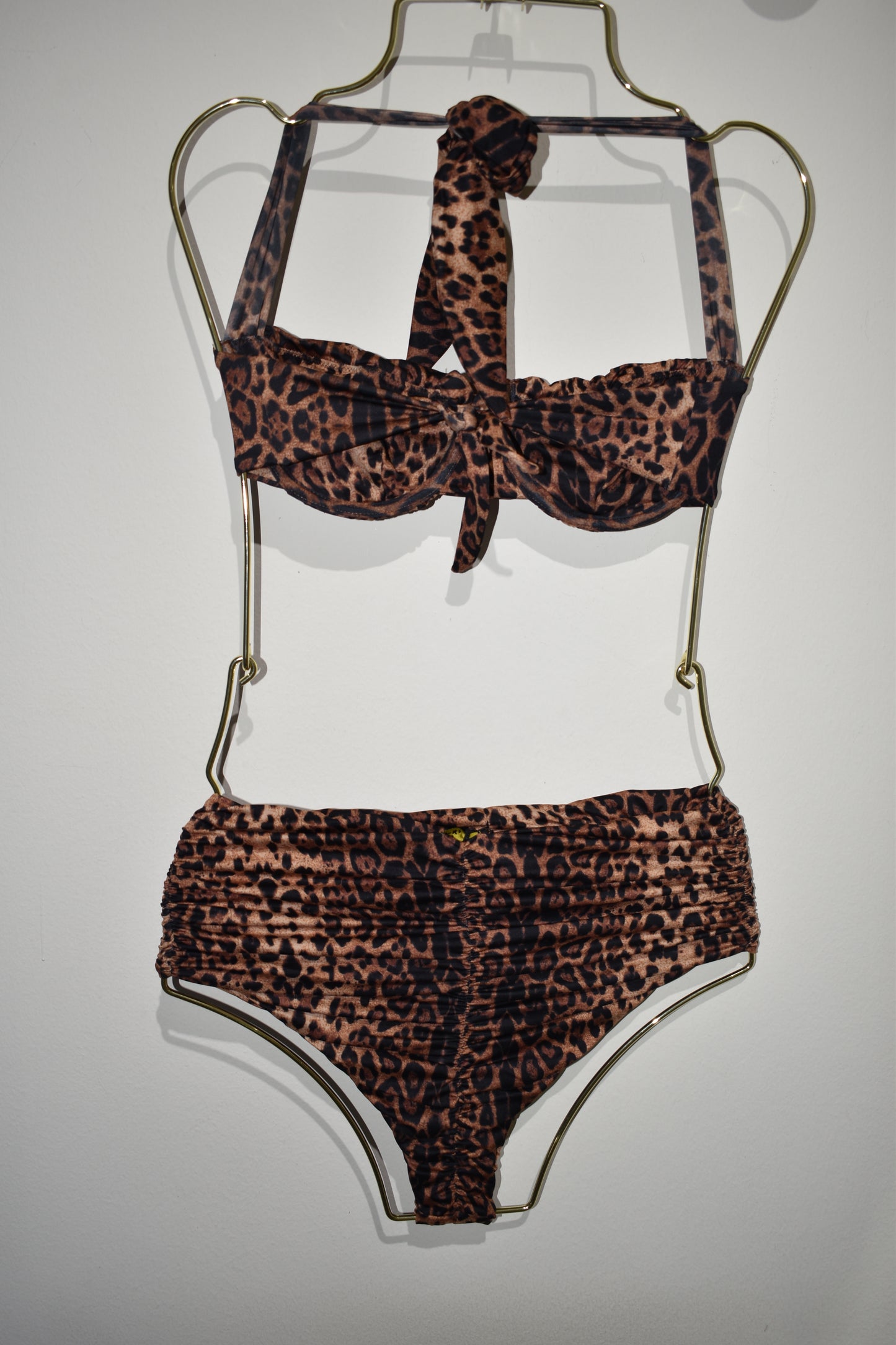 Bikini a vita alta