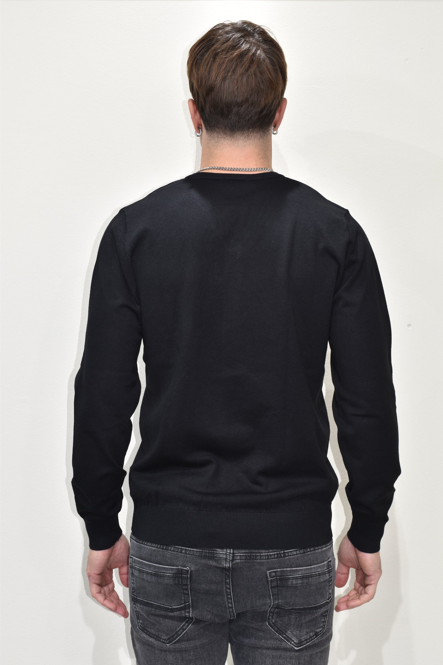 maglia a v uomo baci e abbracci-440004